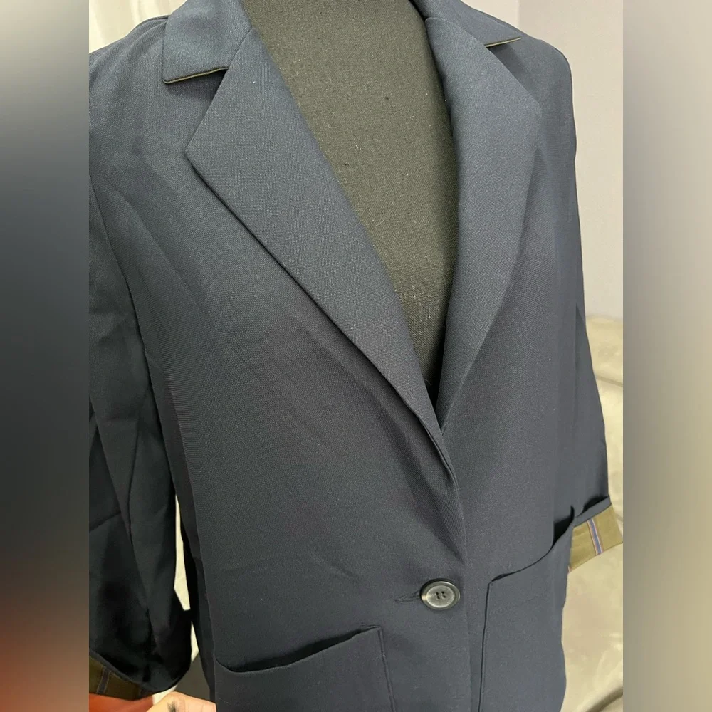 Blazer - Picture 6 of 7